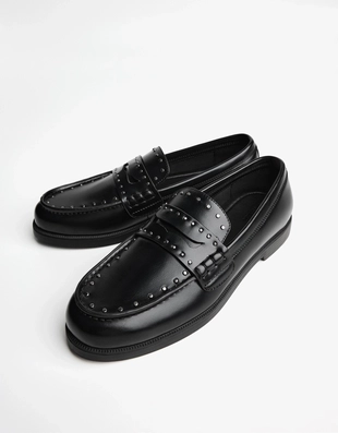 BLACK|2611/664 - Bershka Мокасины с заклепками