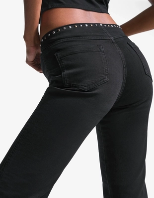 Брюки с декоративными заклепками на поясе и молнией- Заказать в России