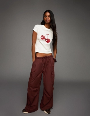 Футболка с короткими рукавами и принтом- Заказать в России