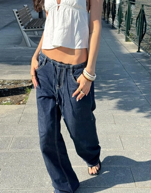 Navy|0045/335 - Bershka Легкие джинсы с широкими штанинами