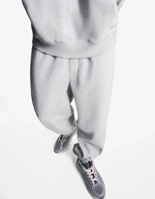 Grey|5490/190 - Bershka Джоггеры из мягкой ткани