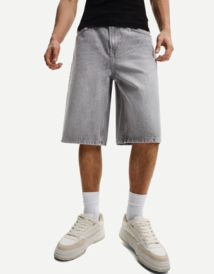 Grey|3339/335 - Bershka Джинсовые шорты свободного кроя