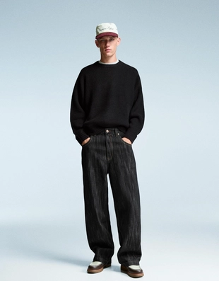 Джинсы очень свободного кроя- Заказать в России