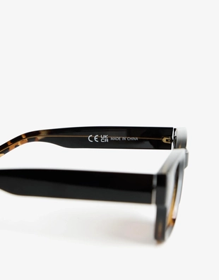 Солнцезащитные очки в пластмассовой оправе- Заказать в России