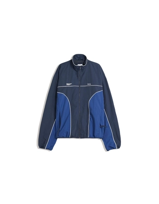 Куртка в спортивном стиле из высокотехнологичной ткани- Заказать в России