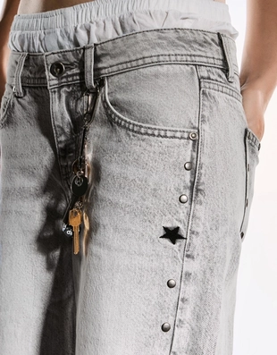 Купить Bershka Джинсы свободного кроя с заклёпками-звёздами