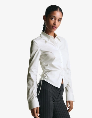 Рубашка приталенного кроя со сборкой сбоку- Заказать в России