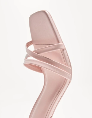 Босоножки с ремешками- Заказать в России