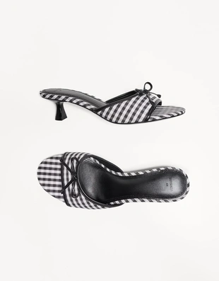 Босоножки-мюли на низком тонком каблуке- Заказать в России