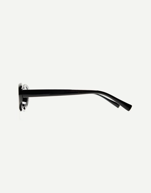 Black|4251/023 - Bershka Солнечные очки в овальной пластмассовой оправе