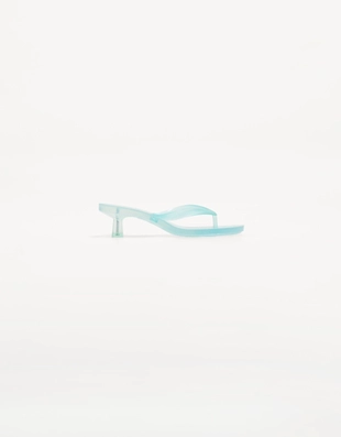 Босоножки на каблуке с ремешками- Заказать в России