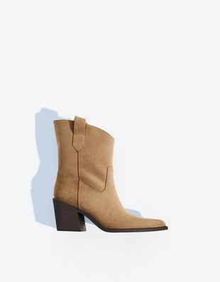 Ботильоны на скошенном каблуке в ковбойском стиле- Заказать в России