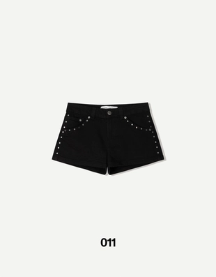 Шорты объемного кроя с декоративными заклепками- Заказать в России