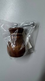 Zara Деревянный перечный мельницей с стальной крышкой Light beige | 8221/558/052