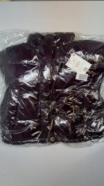 Bershka Куртка с эффектом винила Burgundy | 6614/228/605