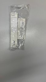 Zara Глянцевый блеск для губ ludovic de saint sernin x zara TINTED LEATHER | 4220/302/999