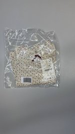 Zara ФУТБОЛКА С ОТЛОЖНЫМ ВОРОТНИКОМ И ЦВЕТОЧНЫМ ПРИНТОМ Ecru / Red | 1165/646/067