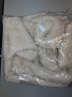 Zara Короткое пальто из искусственного меха с капюшоном Light beige | 4341/885/721