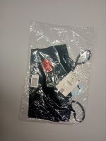 Bershka Топ на бретелях Sabrina Carpenter Black | 8696/705/800