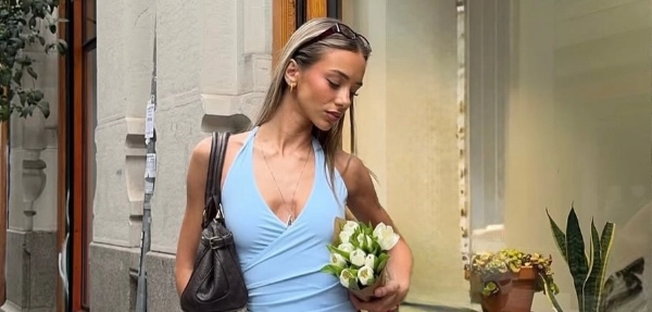 Каталог женской одежды  Bershka