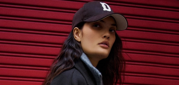Каталог женской одежды  Bershka