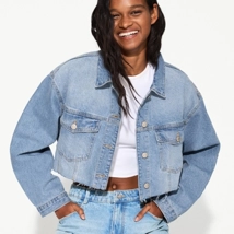 Куртки Bershka