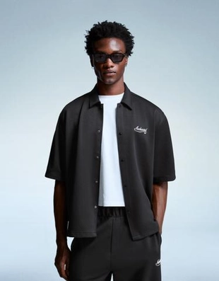 Bershka Рубашка с короткими рукавами и вышивкой