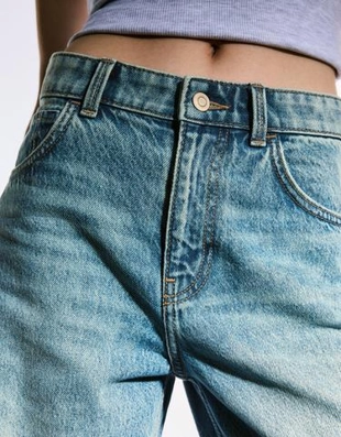 Bershka Джинсы прямого кроя с широкими штанинами