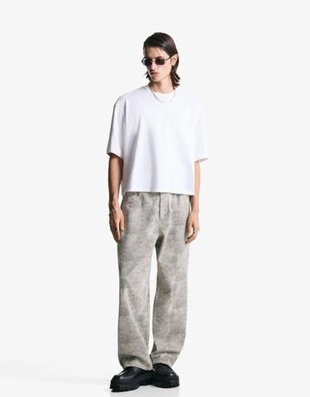 Bershka Брюки свободного кроя с принтом