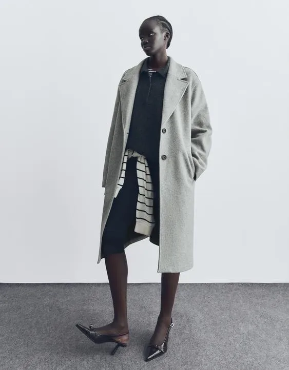 Длинное пальто из мягкой ткани