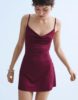 Bershka Мини-платье с драпировкой на вырезе