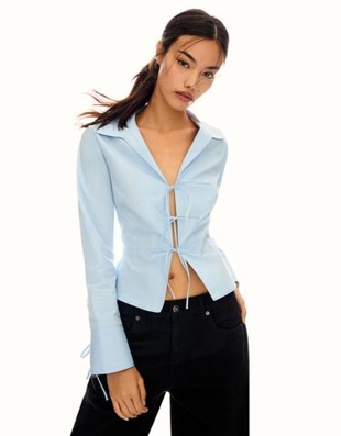 Bershka Приталенная рубашка на завязках