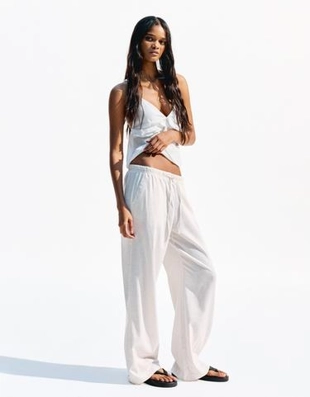 Bershka Брюки из смесового льна с эластичным поясом