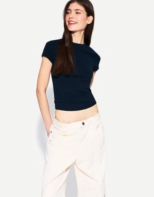 Bershka Футболка с круглым вырезом