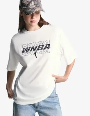 Спортивная футболка WNBA с короткими рукавами и цифровым принтом