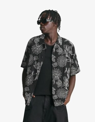 Bershka Рубашка с короткими рукавами и вышивкой