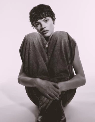 Bershka Джинсы бананы свободного кроя