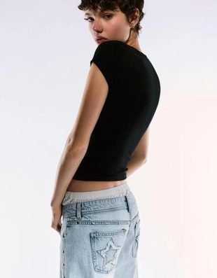 Bershka Джинсы свободного кроя с заклёпками-звёздами