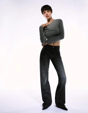 Bershka Джинсы прямого кроя с широкими штанинами