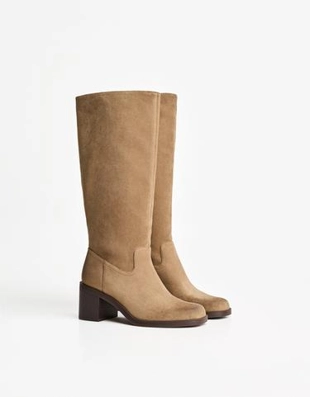 Bershka Сапоги на каблуке с эффектом потертости