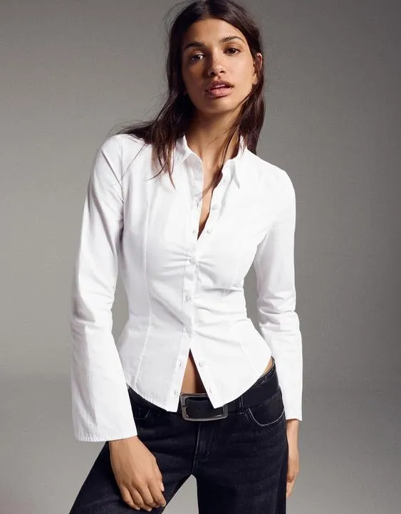 Рубашка облегающего кроя с расклешенными рукавами- Заказать в России