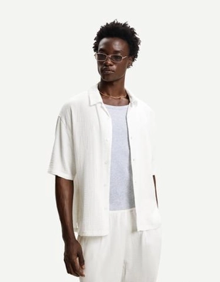 Bershka Рубашка из рельефной ткани с короткими рукавами