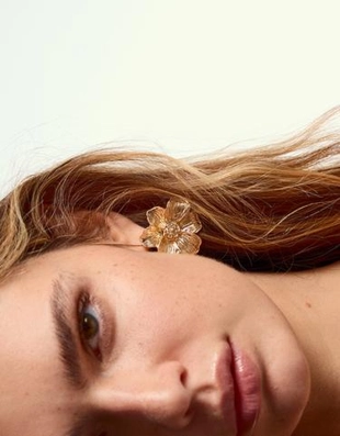 Bershka Серьги «цветок»