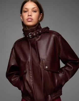 Bershka Куртка из искусственной кожи с карманами