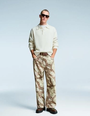 Bershka Джинсы свободного кроя с принтом