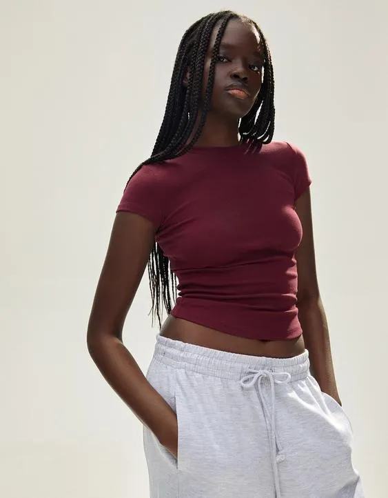 Футболка с круглым вырезом- Заказать в России