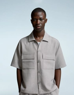 Bershka Рубашка классического кроя с короткими рукавами