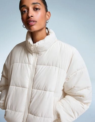Bershka Пуховик купить с доставкой.