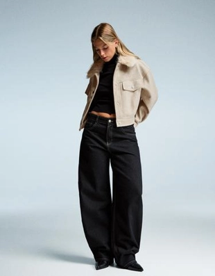 Bershka Куртка мягкая в стиле TRUCKER с меховым воротником