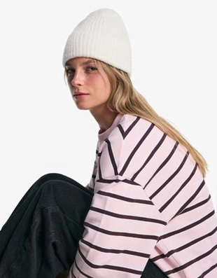 Bershka Шапка базовая купить с доставкой.
